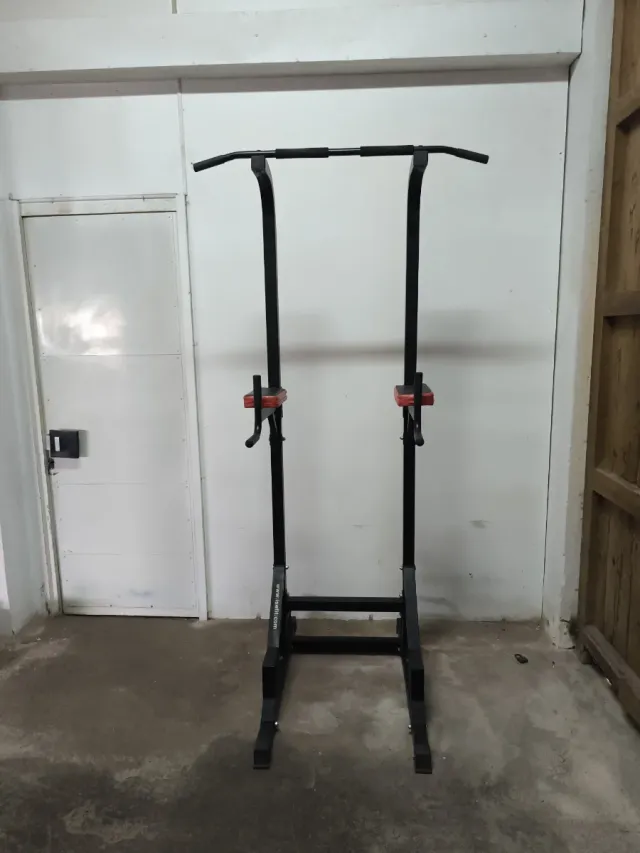 Torre de entrenamiento multifuncional