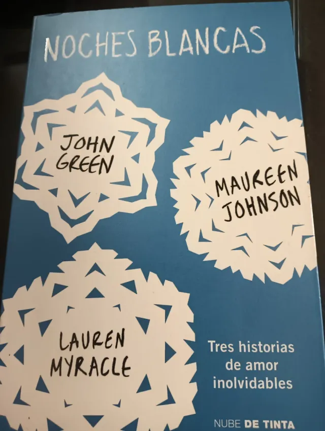 Noches blancas: Tres historias de amor inolvida...