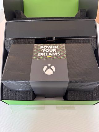 Xbox Series X + Accessori + 2 Giochi