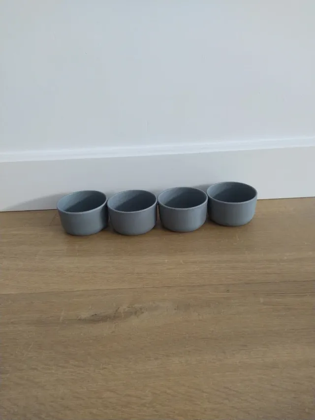 4 Mini boles grises