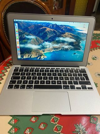 MacBook Air 11 (Metà 2013) Grigio Argento