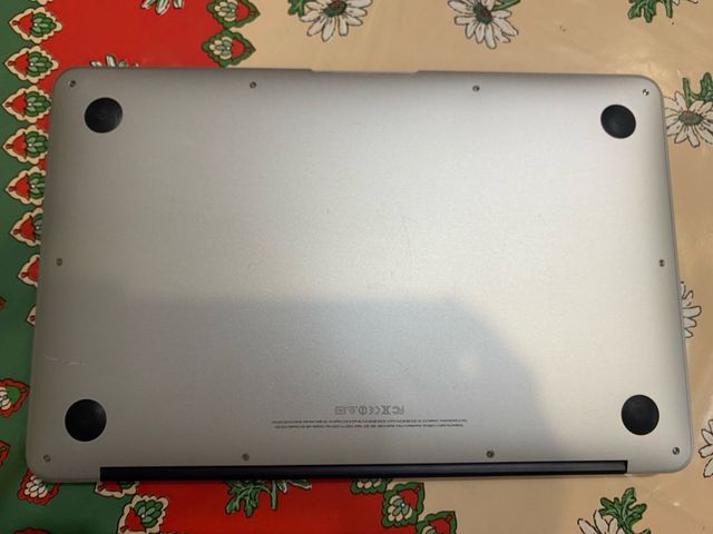 MacBook Air 11 (Metà 2013) Grigio Argento