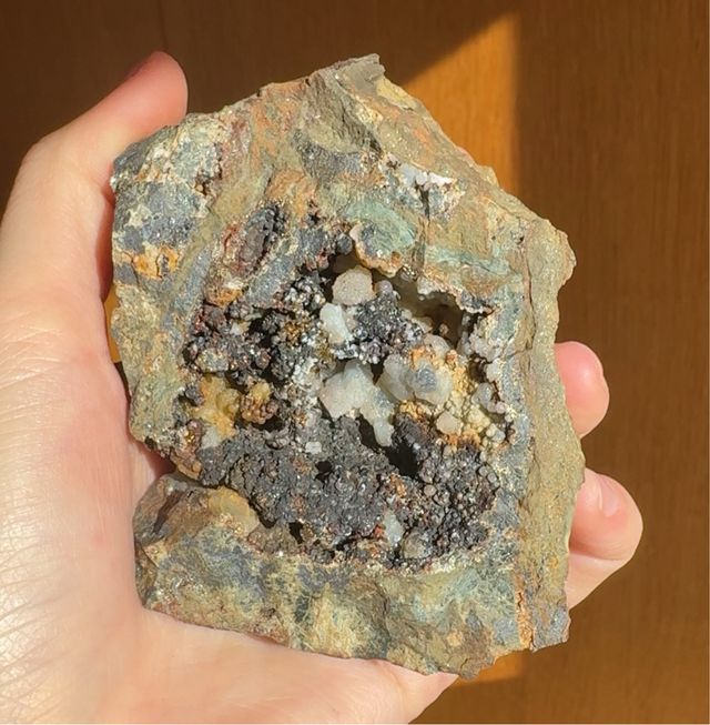 Geoda de Calcedonia Mineral