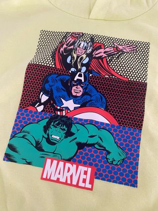 Sudadera Marvel Niños Talla 2-3 años. sin estrenar