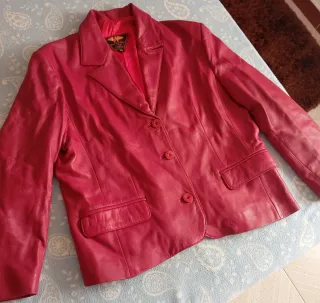Chaqueta de cuero roja mujer