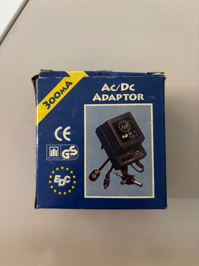 Adaptador AC/DC 300mA EDC Universal