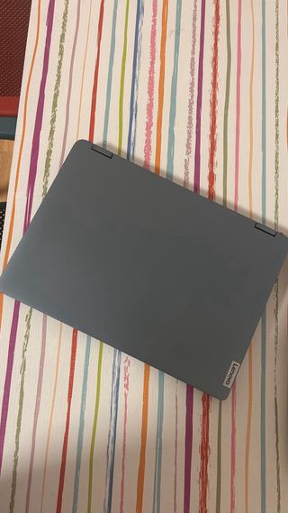 Lenovo IdeaPad Flex 5 14 Táctil Gris