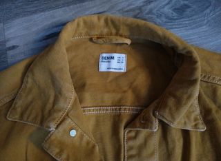 Giacca jeans Bershka color senape