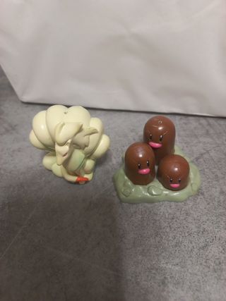 Ninetales e dugtrio tomy nintendo