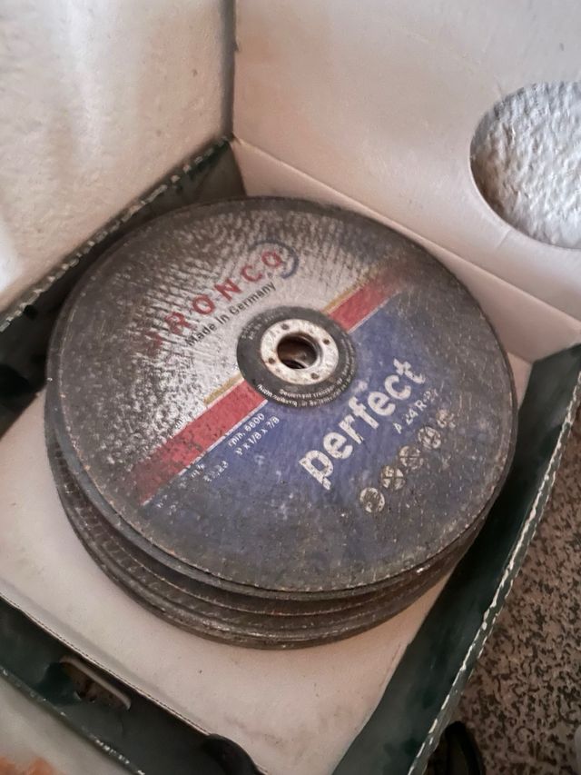 Discos de corte Radial Grand - Metal y Hormigón