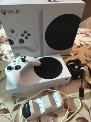 Xbox Series S 512GB + cargador