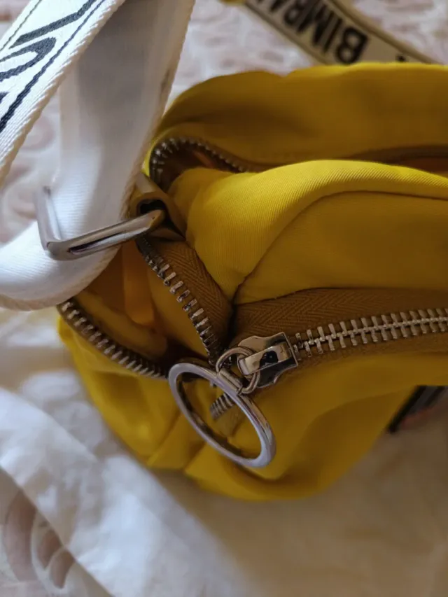 Bolso Riñonera Bimba y Lola Amarillo