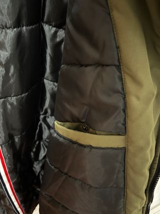 Chaquetón Di-Bye verde militar con capucha