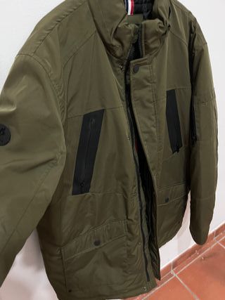 Chaquetón Di-Bye verde militar con capucha