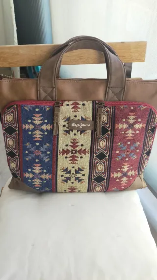 Cartera Pepe Jeans para portátil y libros
