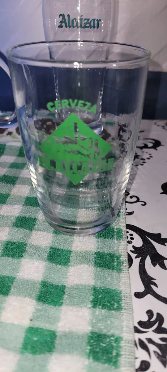 Todo el lote Vasos y jarras Alcázar