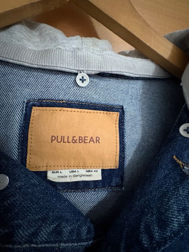 Cazadora vaquera Pull&Bear con capucha