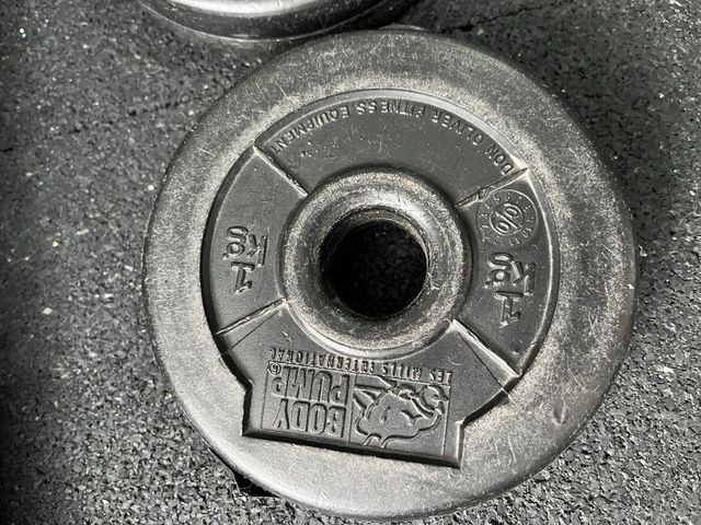 Kit de pesas y step para gimnasio