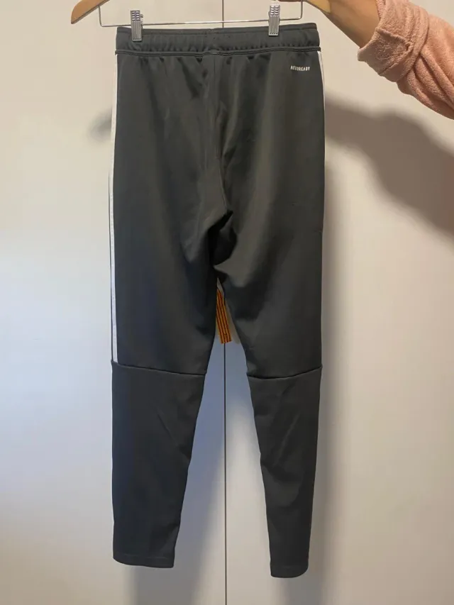 Pantalón Adidas Gris Talla S