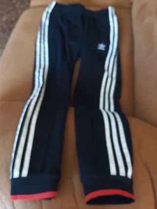 Pantalón chándal Adidas unisex negro y rojo