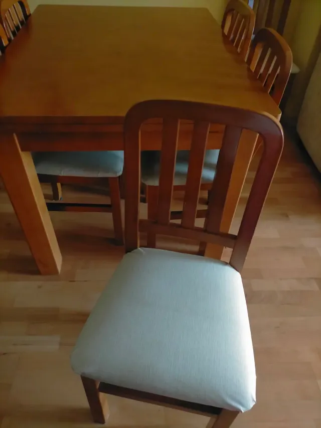 Mesa comedor madera cerezo 1,20m cerrada, 2,20