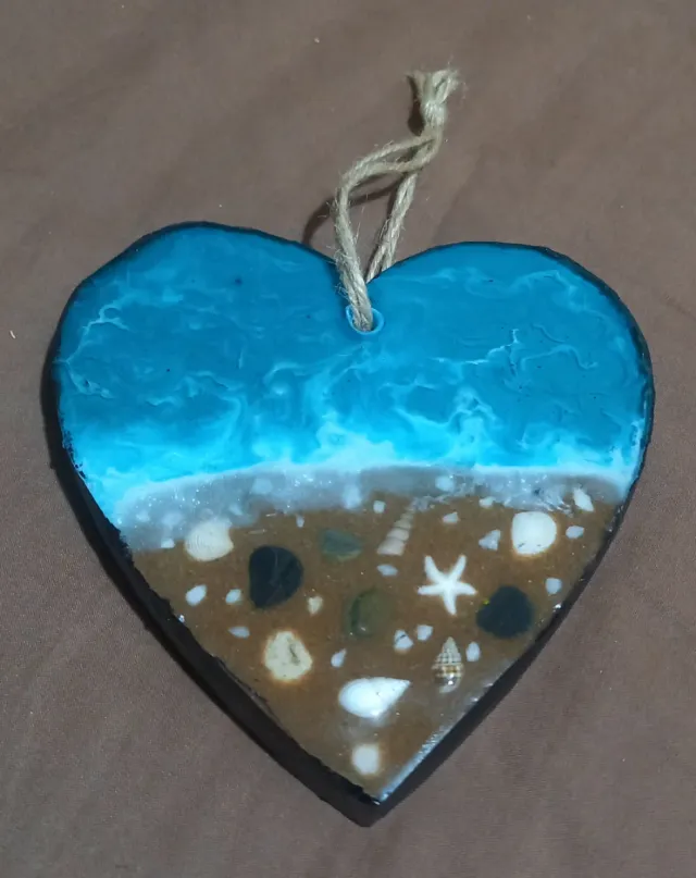 Corazón decorativo playa resina