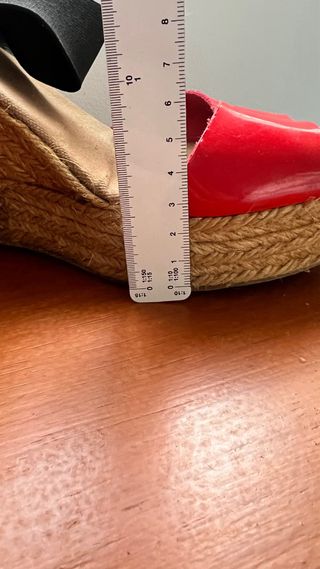 Sandalias cuña esparto piel charol rojo y negro 37