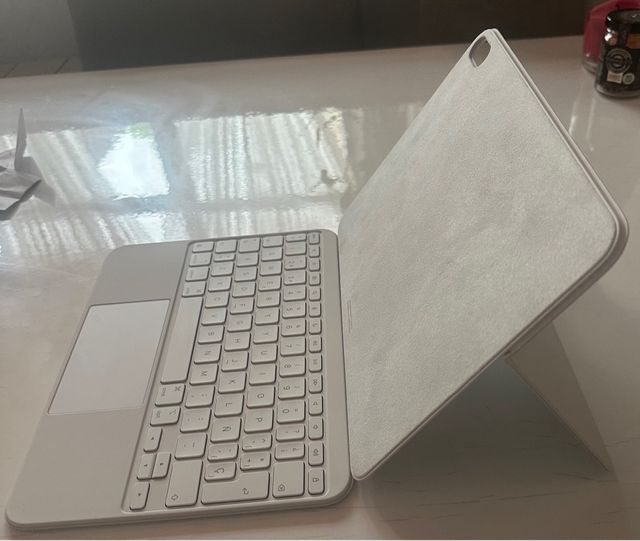Apple Magic Keyboard Folio Blanco