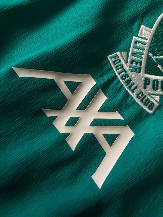 Chaqueta Adidas Liverpool talla XXL