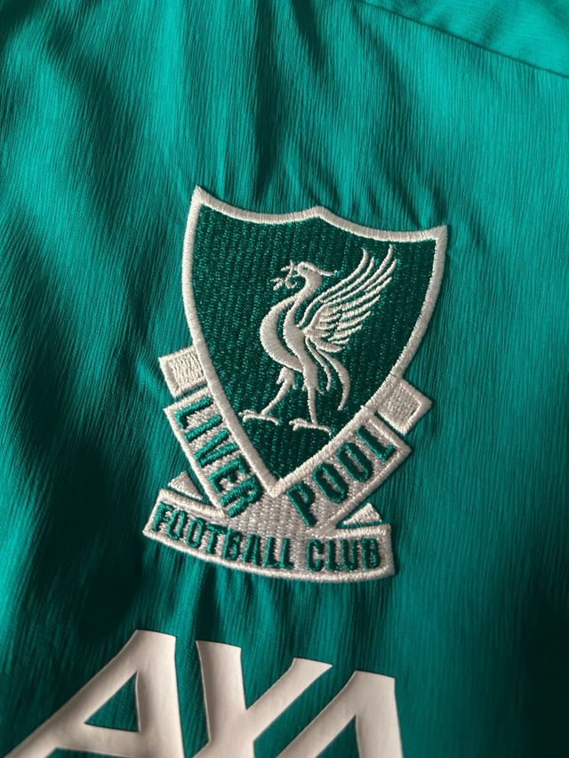 Chaqueta Adidas Liverpool talla XXL