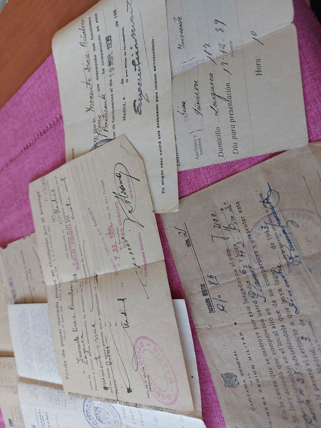 Lote documentos Guerra Civil - Prisionero consejo