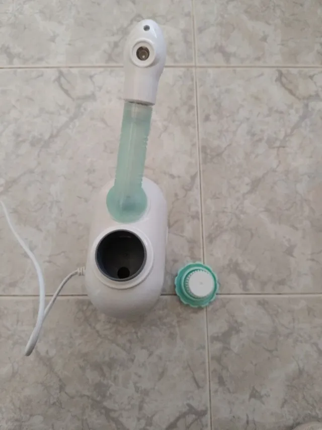 Vaporizzatore facciale elettrico per pulizia