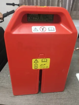 Batería transpaleta eléctrica Ayerbe