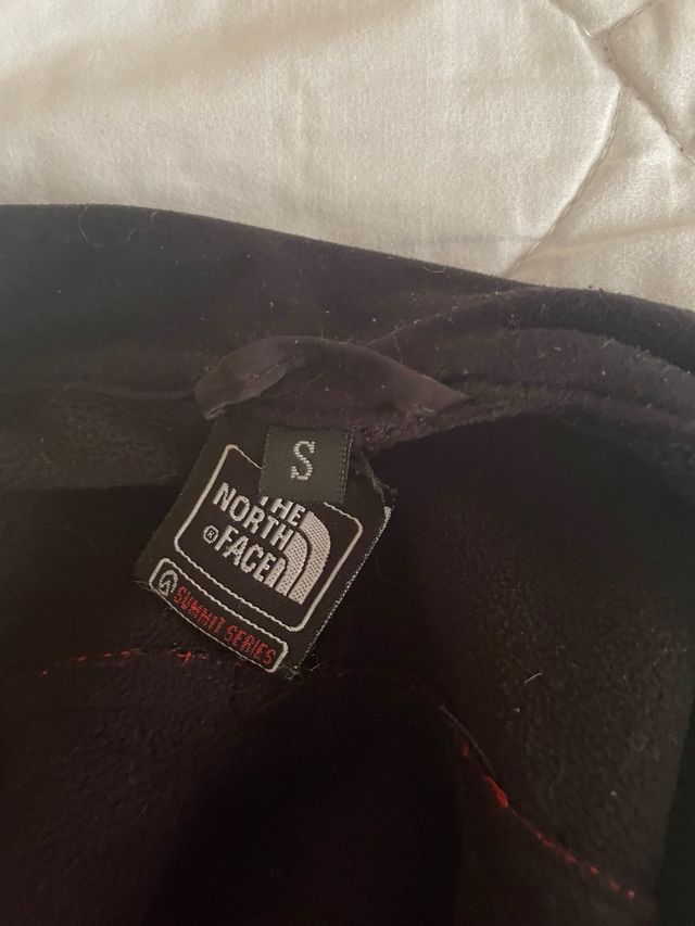 Chaqueta The North Face trekking roja