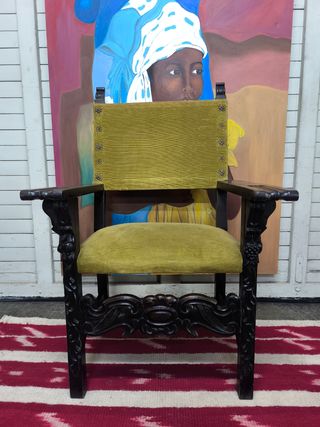 Tronos antiguos de madera. Pareja sillas.