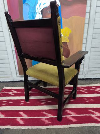 Tronos antiguos de madera. Pareja sillas.