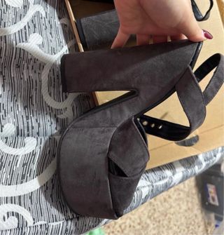 Tacones sandalias de 15.5 cm talla 37