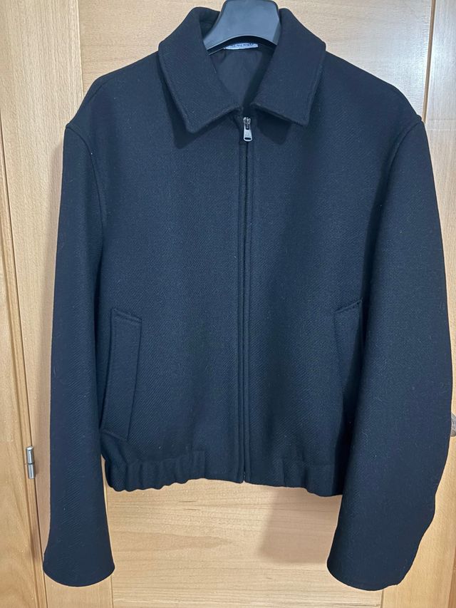 Chaqueta de paño negra con cremallera