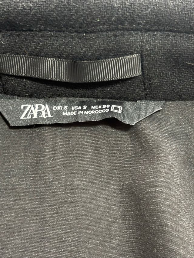 Chaqueta de paño negra con cremallera