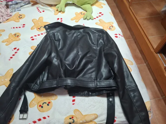 Chaqueta Polipiel Negra Talla L