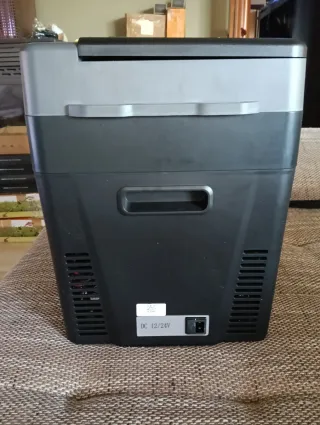 Nevera Portátil 29L Compresor Nueva.Cuesata 320€