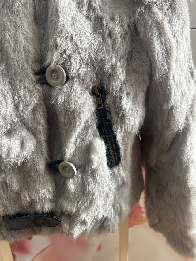 Chaqueta de pelo gris