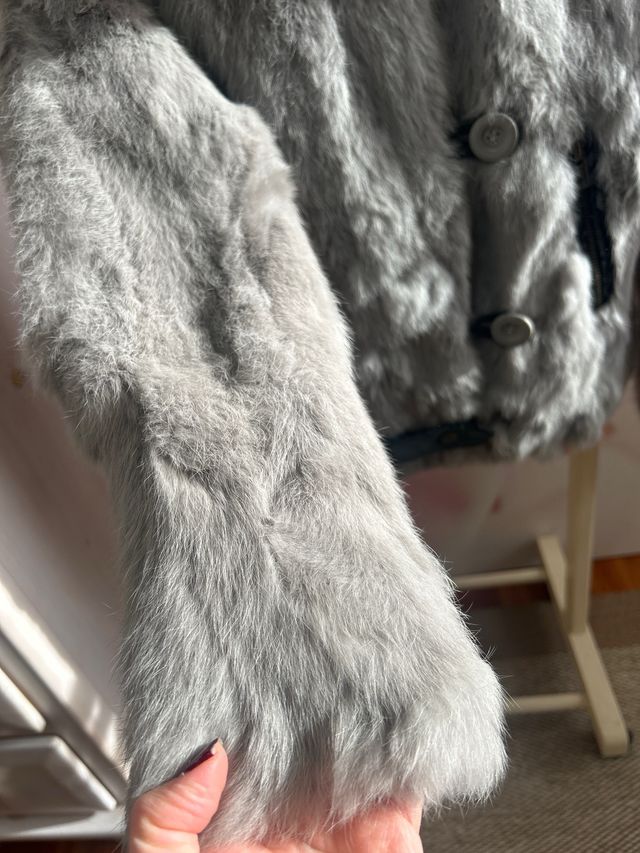 Chaqueta de pelo gris