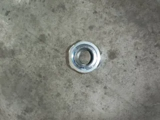 Tuerca piñón ataque ZX6R 2008