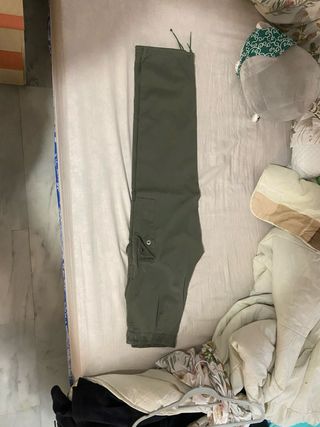 Pantalones cargo verde militar