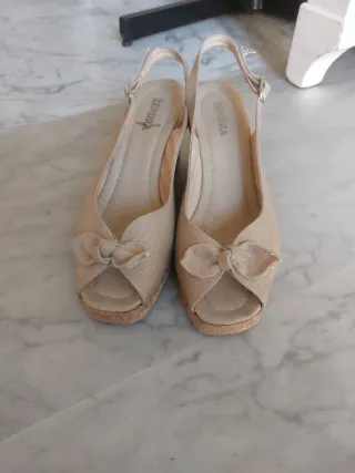 Cuñas ZENDRA Beige