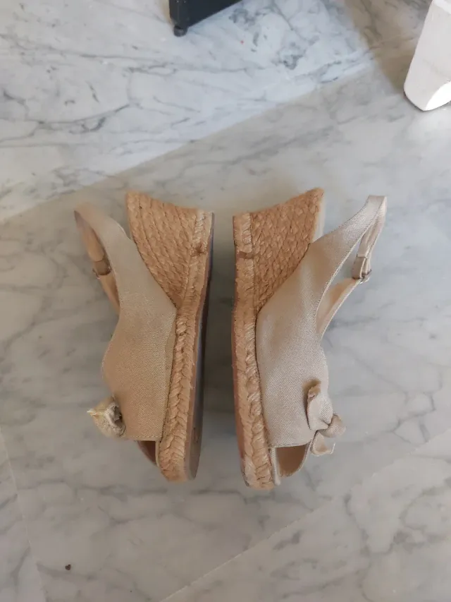 Cuñas ZENDRA Beige