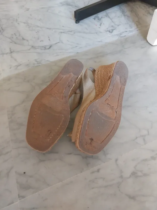 Cuñas ZENDRA Beige