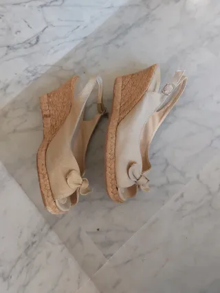 Cuñas ZENDRA Beige
