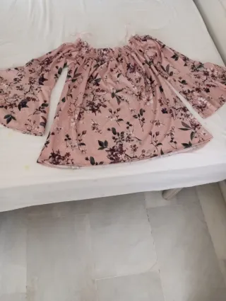 Blusa rosa floral manga acampanada